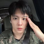 김우석 전역 후 <b>얼굴</b>폼 봐