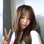SNS 계정 만들어서 혼자 잘 노는 아이돌