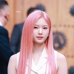 한편 <b>오늘</b> 스테이씨 아이사