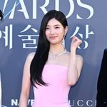 수지야 다리 올려봐!!!