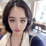 <b>박봄</b> 최근 장원영 닮았네