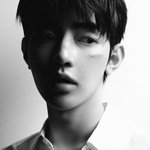 표정도 참 잘 쓰는 것 같은 콘셉트 장인