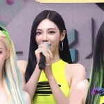 아니 카리나윈터닝닝 ㅈㄴ이쁘네