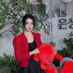 안 어울리는 <b>색깔</b>이 없는 거 같은 연예인