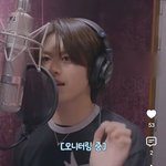 <b>녹음</b>하는데 디렉터님에게 무한칭찬받은 아이돌