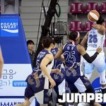 농구 라인아웃 공 처리를 법정스님 <b>말씀</b>처럼 하지 않고 있는 모두들