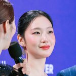 김고은이 대상 받았을 때 <b>모두</b>의 리액션