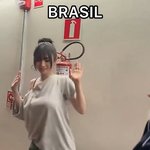 한국 차트 1위까지 했던 두 가수의 팬 <b>대우</b> 차이… 에스파와 화사