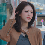 <b>가을</b> 맞이 허리까지 오는 장발에서 단발한 연예인.jpg