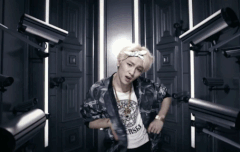 하반기미니앨범이나와야합니다