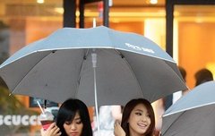 씨스타 출근길 사복패션, 굽이 필요 없는 황금비율!