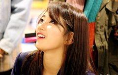 [미소를 잃지 않는 수지]