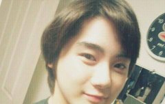 민현닮으신분..