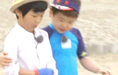 [친형제 같은 윤후와 준수]