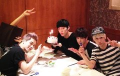 더블에이 호익이 생일파티