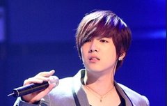 근데 이홍기 머리