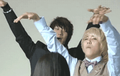 눈팅하는프리들 앞으로 나옵니다