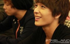 **어느 아이돌 그룹의 일화 모음 33333 (웃음 99% 보장)