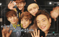 오랜만에티비에서종현이보는구나