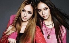 가을 느낌 물씬 풍기는 정자매 화보 사진