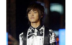 우리 데뷔 초 사진 공유해요