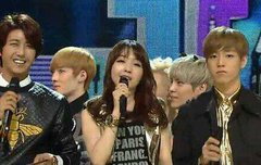 축하요정 종현을 향한 시선