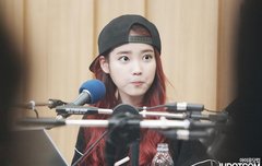 아이유 홍보여왕 인가봄 ㅋㅋ