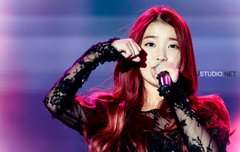 아이컨택 잘해주는 아이유.jpg