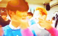 루한톡에서왓어요!!