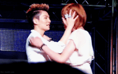 니엘리키ㅠㅜㅠㅠㅠㅠㅠㅠ움짤투척