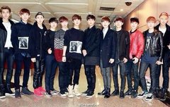 오늘공항단체샷!!!!!!!