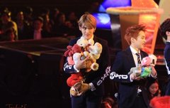 비서들 우리 사업확장하자