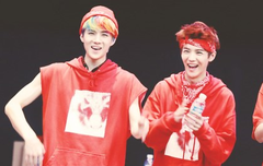 세루짤 올리면서 놀사람~