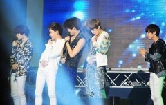 와 변백현개어이상실;;