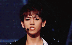 EXO 백현인데 두마디만 할게요