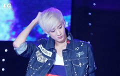 심지어 찬희는 웃을때도 안깬다;;