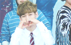 종대 눈웃음 과해짐