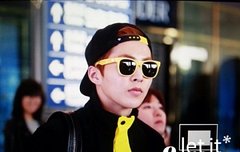 시우민 뭐 이렇게 생겼냐