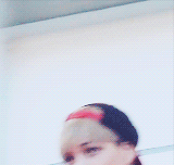 팬싸에서 손잡게 해줌