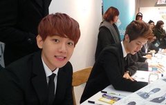 백현이랑루한이사이에 ㅋㅋㅋㅋ