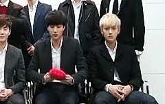 타오한번만 만져보게해주지ㅋㅋㅋㅋ