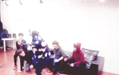 라디오 보라아니구 녹방이네~~!!