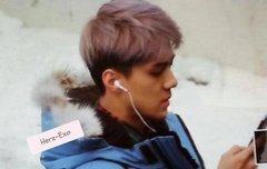 세훈이머리염색한거맞네~~ㅎㅎ