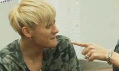 아무것도 모르는 상태에서 구타? 당하는 어린양