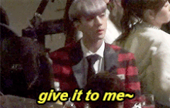세훈이 give it to me~