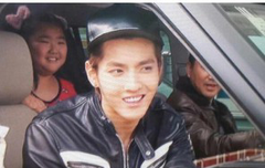 가족들과 시간을 보내는 우리 우이판형