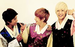 애들한테 새배받으세영