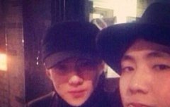 타오친구랑사진찍은세훈이ㅋㅋㅋㅋ