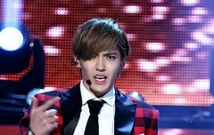 크리스 보고 싶다