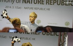 세훈이도 홍콩같이간겨???ㅋㅋㅋㅋ